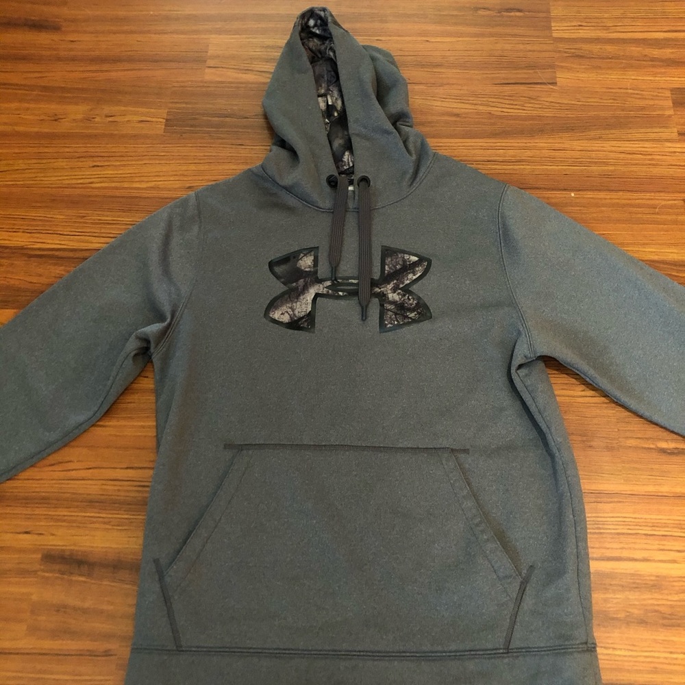 Under Armour hoodie